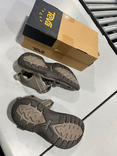 TEVA WOMEN'S W VERRA SANDAL, BURNT OLIVE - SIZE: WOMEN 9.5 - OLIVE - Like New