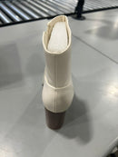 GENERIC WOMENS POINTED TOE HIGH HEELS WHITE WINTER SIZE: WOMEN 7 - WHITE - Like New