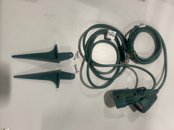 GENERIC OUTDOOR SPOTLIGHT WITH STAKE, 2 PACK - GREEN - Like New