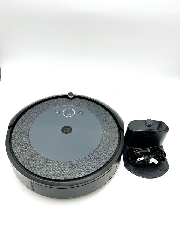 iRobot Roomba i4 Vacuum Cleaning Robot I415920 - Black - Like New