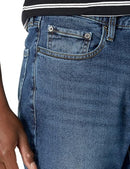 Amazon Essentials Men's Athletic Fit Jean MAE55015FL18 - 32W x 30L - Brand New