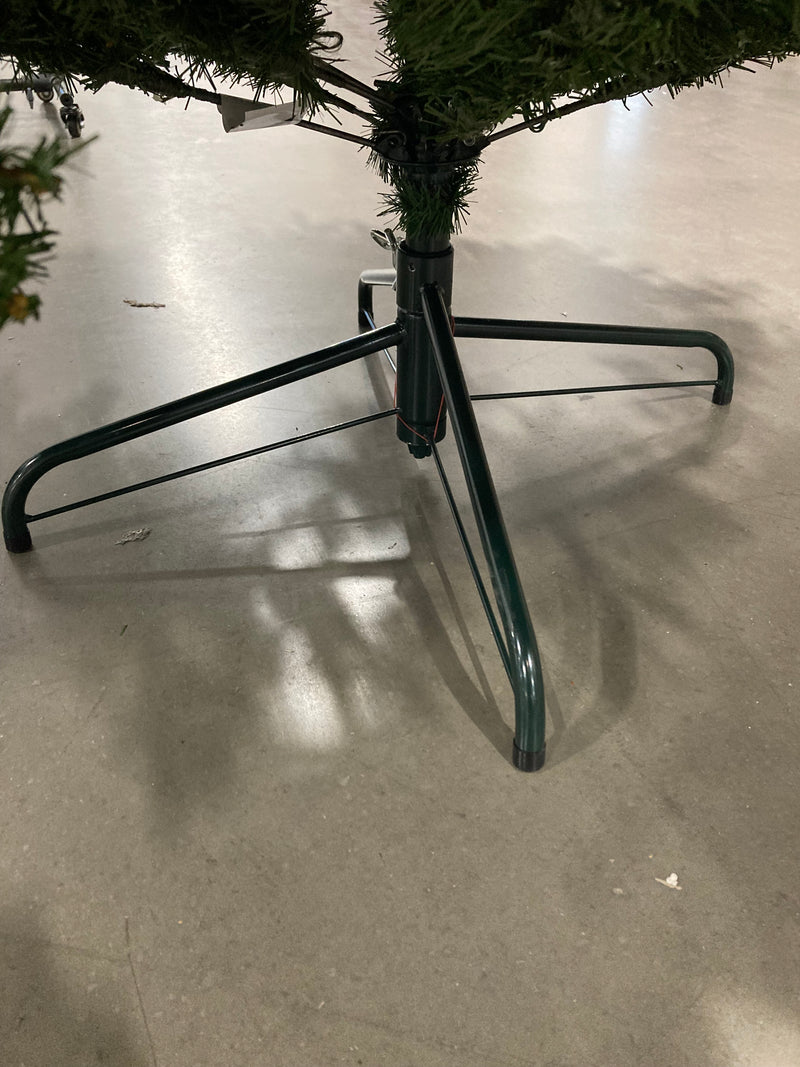 GENERIC 9FT CHRISTMAS TREE WITH LIGHTS - GREEN - Like New