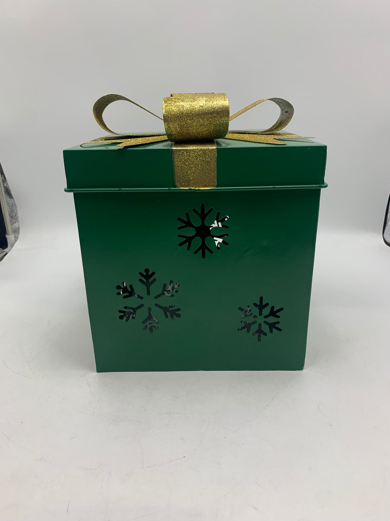 JOY TO THE WORLD CHRISTMAS GIFT BOX WITH LID - GREEN - Like New