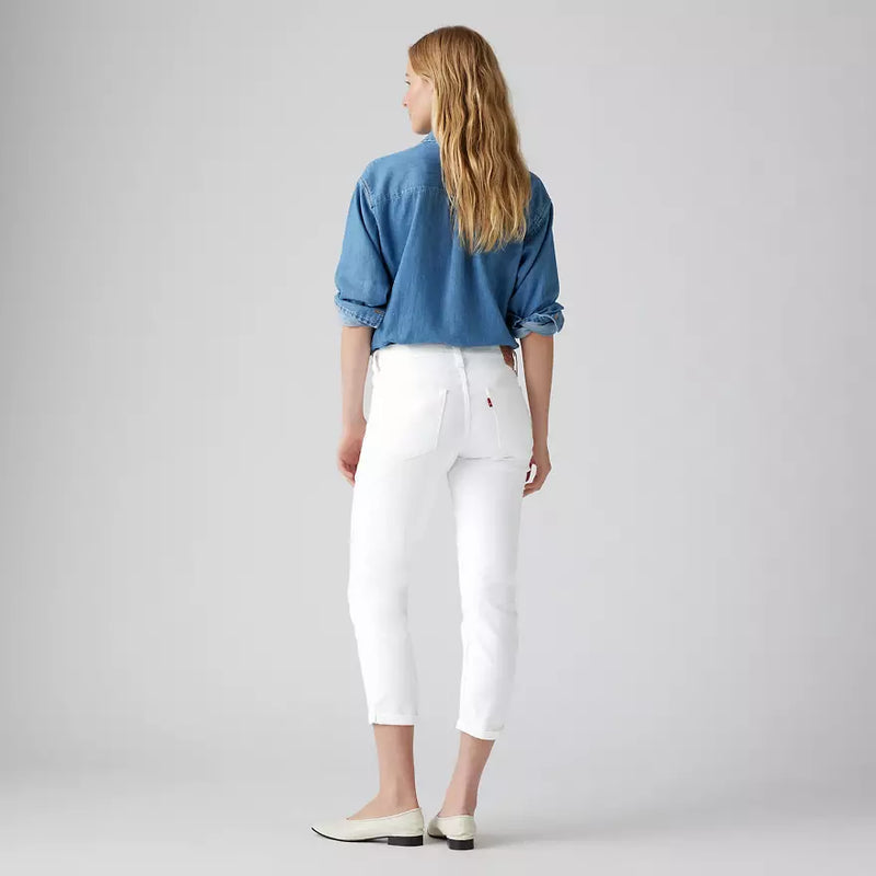 LEVI'S WOMEN'S RELAXED BOYFRIEND TAPERED-LEG JEANS - SIZE : 31US - SIMPLY WHITE - Brand New
