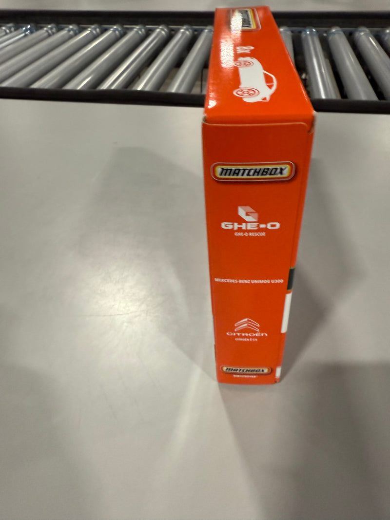 MATCHBOX 1:64 SCALE DIE-CAST TOY CARS SET OF 8, 1 EXCLUSIVE (STYLES MAY VARY) - Brand New