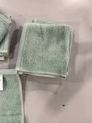 AMAZON BASICS 6 PACK OIL GREEN WASH CLOTHS 12X12IN 100% COTTON - OIL GREEN - Like New