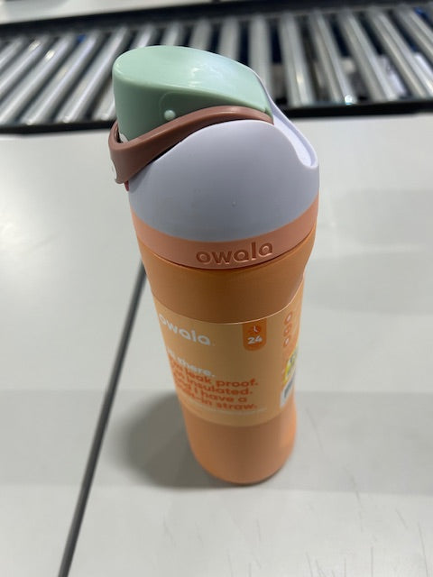 OWALA 24OZ TANGY TANGO WITH A GREEN TOP OF LID - TANGY TANGO - Like New