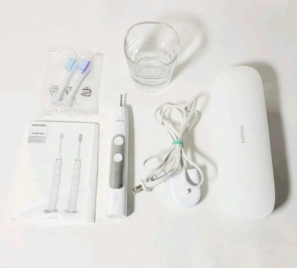 PHILIPS SONICARE EXPERTCLEAN SONIC ELECTRIC TOOTHBRUSH - WHITE - Like New