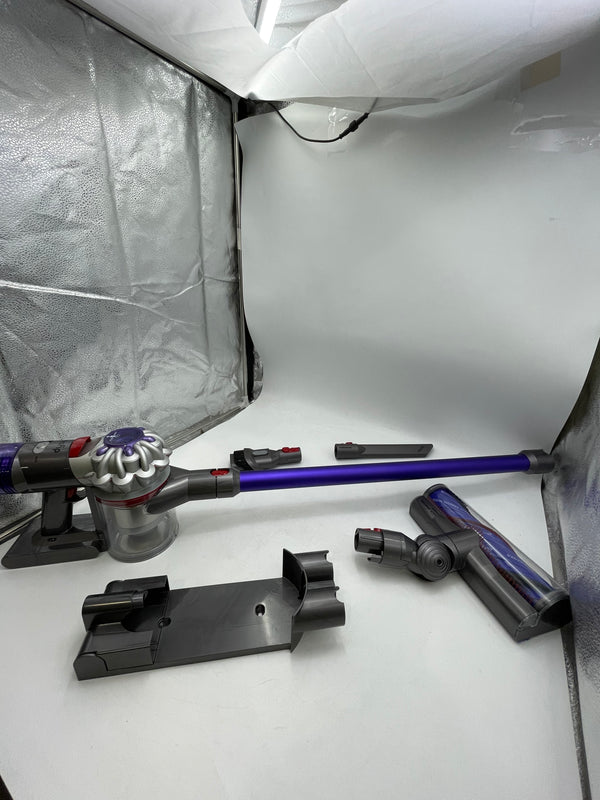 DYSON V8 EXTRA CORDLESS CLEANER VACUUM 400495-01 - - Scratch & Dent