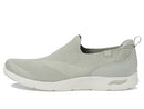 SKECHERS ARCH FIT REFINE IRIS VEGAN SNEAKER WOMAN'S SIZE 5, SAGE GREEN - Brand New