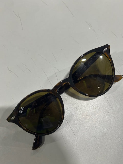 RAY BAN ORANGE AND BLACK TORTOISE PATTERN RAY BAN SUNGLASSES 53MM - ORANGE/BLACK - Like New