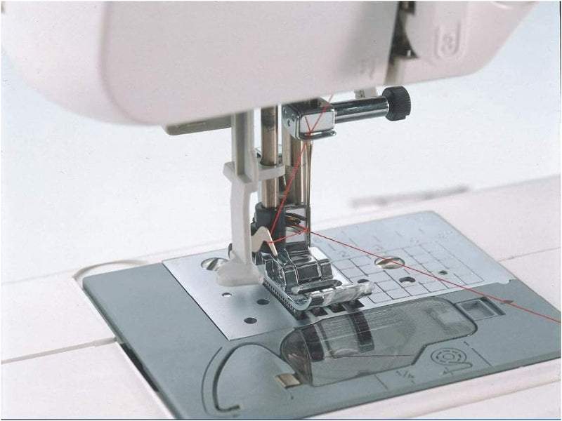 Brother Sewing and Quilting Machine, CS7000i, 70 Built-in Stitches - White - Like New