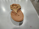 FITFLOP GRACIE RUBBER-BUCKLE LEATHER TOE-POST WOMEN'S SANDALS - 8.5 - LATTE TAN - Like New