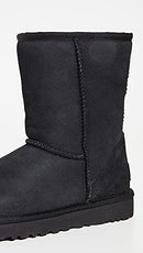 1016223 UGG WOMEN CLASSIC SHORT II BOOT SIZE 10 BLACK - Like New