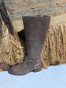 BORN WINTER BOOTS - SIZE: WOMEN 7M - BROWN - Like New