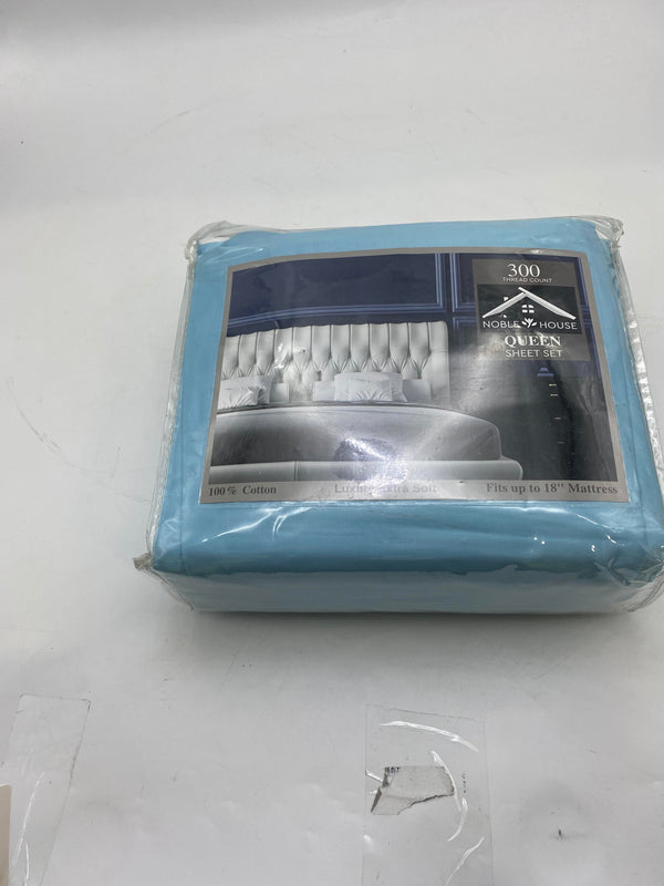 NOBLE HOUSE QUEEN 300 THREAD COUNT SHEET SET - BLUE - Like New