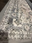 KATHY IRELAND HOME FLANNEL PRINTED AREA RUG 8FT BY 10FT - IVORY TAPESTRY - Like New