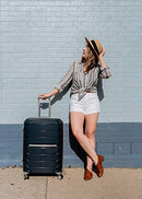 Samsonite Freeform 24" Medium Luggage Spinner Wheels TSA Lock - - Scratch & Dent