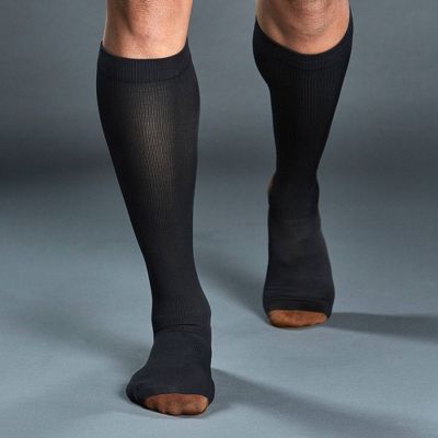 TOMMIE COPPER BLACK COMPRESSION KNEE SUPPORT HIGH SOCK 1 PAIR - SIZE:S/M - BLACK - Like New