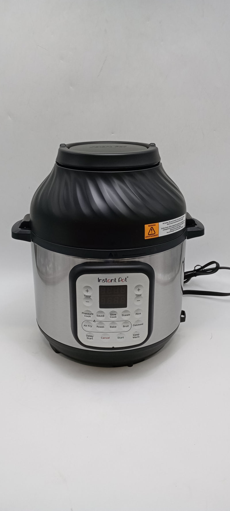 INSTANT POT DUO CRISP 9-IN-1 ELECTRIC PRESSURE COOKER AND AIR - Scratch & Dent