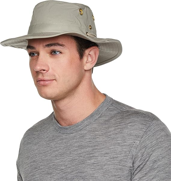 TILLEY CLASSIC T3, KHAKI, 7 5/8 - Like New