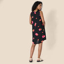 AMAZON ESSENTIALS SLEEVELESS WOVEN A-LINE V NECK WOMEN M - BLACK PINK FLOWERS - Like New