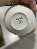MIKASA HARLEY WHITE STONE WEAR 4 PIECE BOWLS STONEWEAR - WHITE - Like New