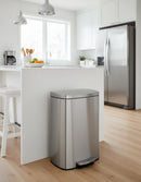 GARVEE STEP-ON STAINLESS STEEL KITCHEN TRASH CAN - 13 GA /50 2X 16.5 X 12.5IN - Like New