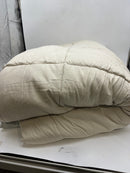 NESTL 102X90 KING DOWN ALTERNATIVE COMFORTER - BEIGE/GRAY - Like New