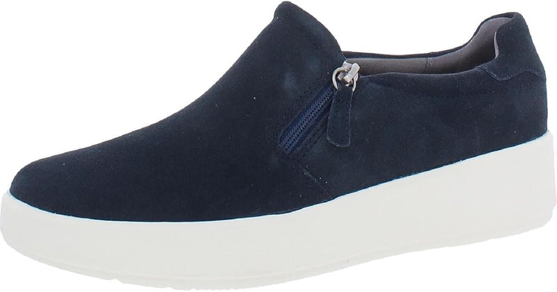 CLARKS WOMEN'S LAYTON STEP SNEAKER - SIZE: WOMEN 7 - NAVY - Like New