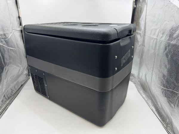 JOYTUTUS CR40 12V/24V DC PORTABLE FRIDGE/FREEZER, 42 QUART (40 LITER) - BLACK - Like New