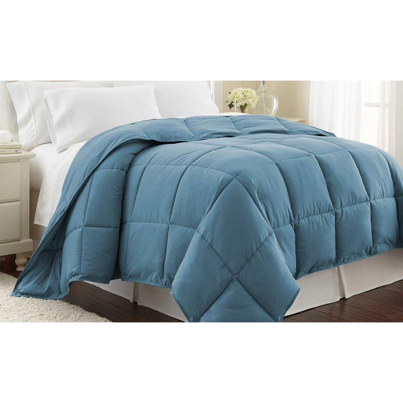 LUXURY HOME DOWN ALTERNATIVE COMFORTER - FULL/QUEEN - SKY BLUE - Like New