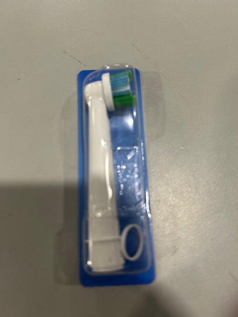 ORAL-B CROSSACTION ELECTRIC TOOTHBRUSH HEAD - WHITE - Brand New