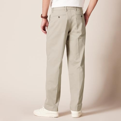 AMAZON ESSENTIALS MEN'S CLASSIC-FIT WRINKLE-RESISTANT PLEATED CHINO Pant - Brand New