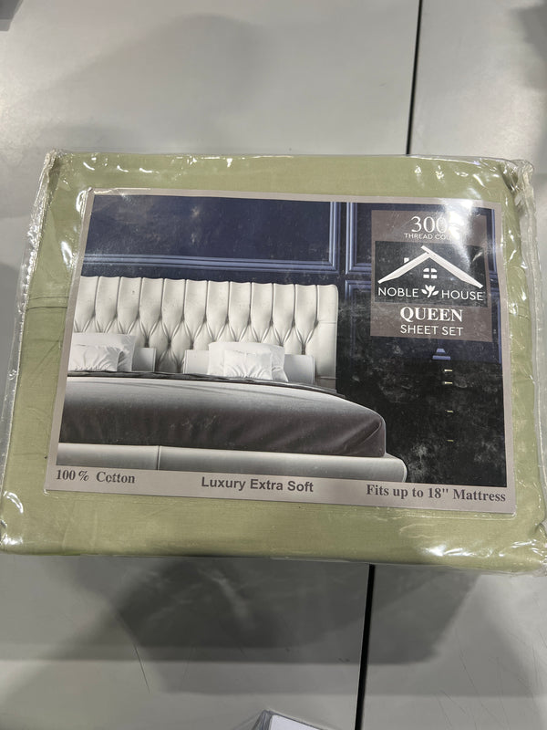 NOBLE HOUSE QUEEN 300 THREAD COUNT SHEET SET - GREEN - Like New