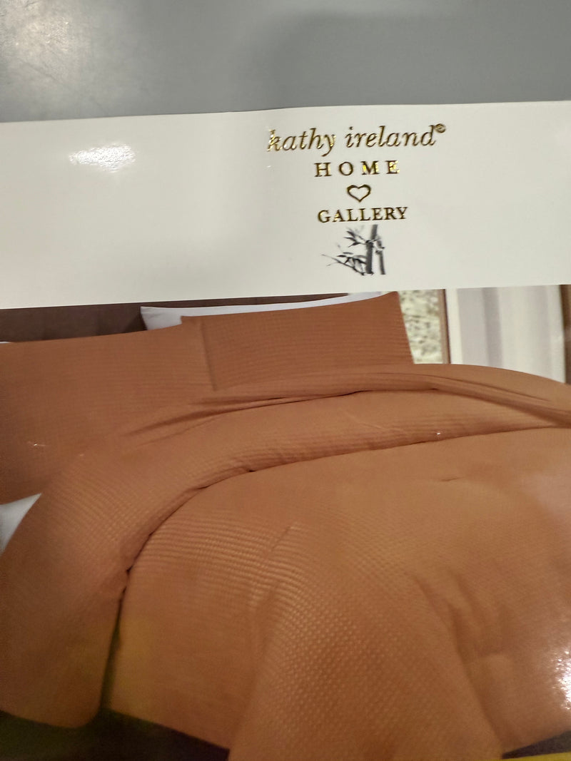 KATHY IRELAND 3 PIECE PREMIUM WAFFLE DOWN ALTERNATIVE COMFORTER SET QUEEN BROWN - Like New
