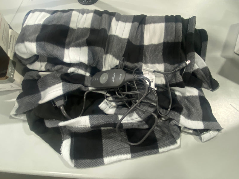 SUNBEAM FLEECE HEATED THROW, 50IN X 60IN, 127CM X 152 CM - BLACK/WHITE - Like New