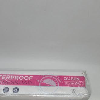 GENERIC WATERPROOF MATTRESS PAD - QUEEN - 60IN X 80IN X 12IN, POLYESTER - WHITE - Like New