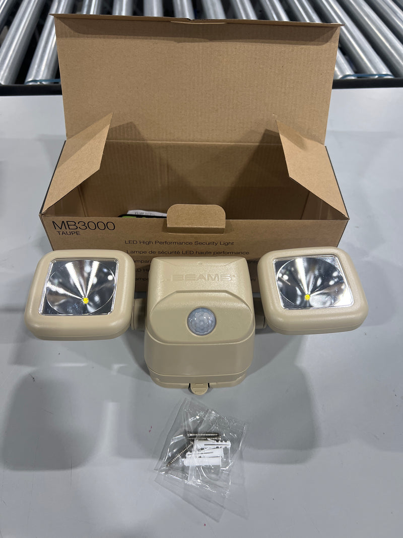 MR BEAMS HIGH PERFORMANCE 500 LUMEN WIRELESS BATTERY POWERED MOTION - TAUPE - Like New