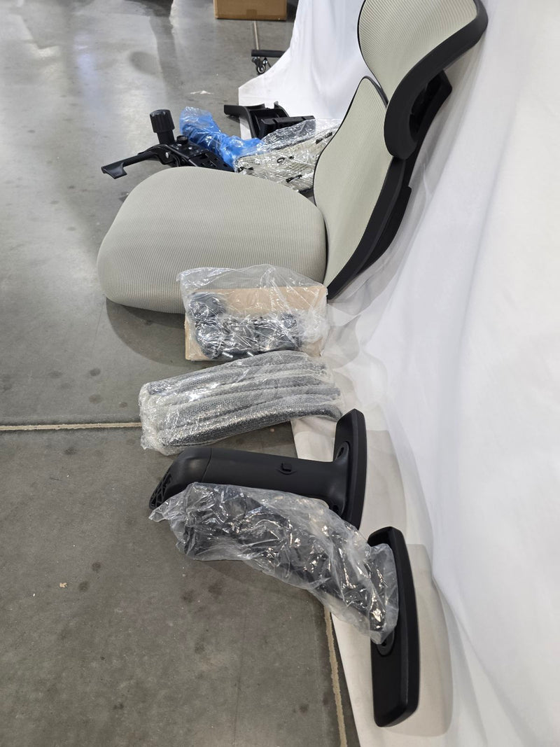 SYTAS ERGONOMIC OFFICE CHAIR HIGH BACK MESH DESK CHAIR WITH LUMBAR SUPPORT- GRAY - Like New