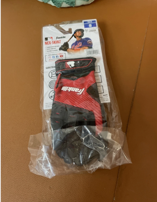 FRANKLIN NEW BATTING GLOVES YOUTH SMALL NEX SKINZ - SIZE: YOUTH S - RED - Brand New