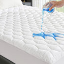 GRT TWIN MATTRESS PROTECTOR WATERPROOF, QUILTED FITTED MATTRESS PAD - WHITE - Like New