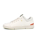 48.98996 ON ROGER CENTRE COURT WOMENS, SIZE US 7 - WHITE/CORAL - Like New