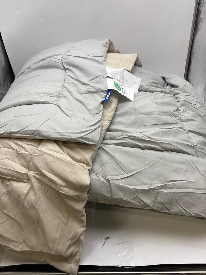 NESTL 102X90 KING DOWN ALTERNATIVE COMFORTER - BEIGE/GRAY - Like New