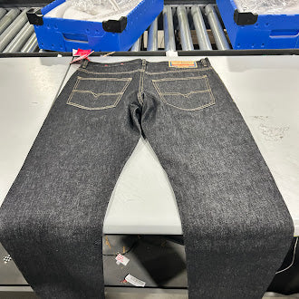 DIESEL 1995 STRAIGHT JEANS - SIZE: MEN W34X32L - DARK PITCH BLACK - Brand New