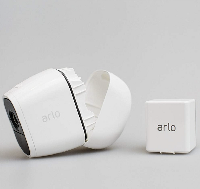Arlo Pro 2 Indoor/Outdoor 1080p Wi-Fi White VMC4030P-100NAS - Scratch & Dent