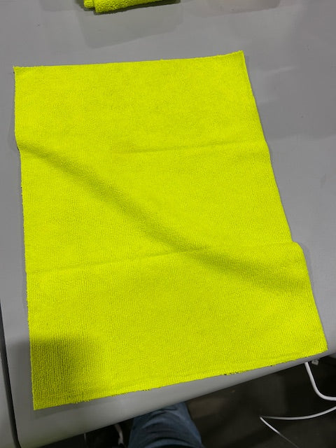 GENERIC GREEN 16" BY 12" WASH CLOTH - GREEN - Like New