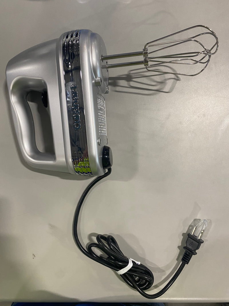 CUISINART HM-70 POWER ADVANTAGE 7-SPEED HAND MIXER - SILVER - Like New