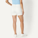 AMAZON ESSENTIALS WOMEN'S MEDIUM STRETCH SLIM-FIT MID-RISE 4“ JEAN SHORT WHITE 8 - Brand New