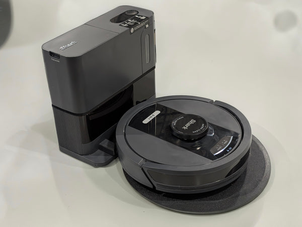 SHARK MATRIX 2-IN-1 ROBOT VACUUM & MOP WITH HOME MAPPING - GRAY/GLOSS BLACK - Like New